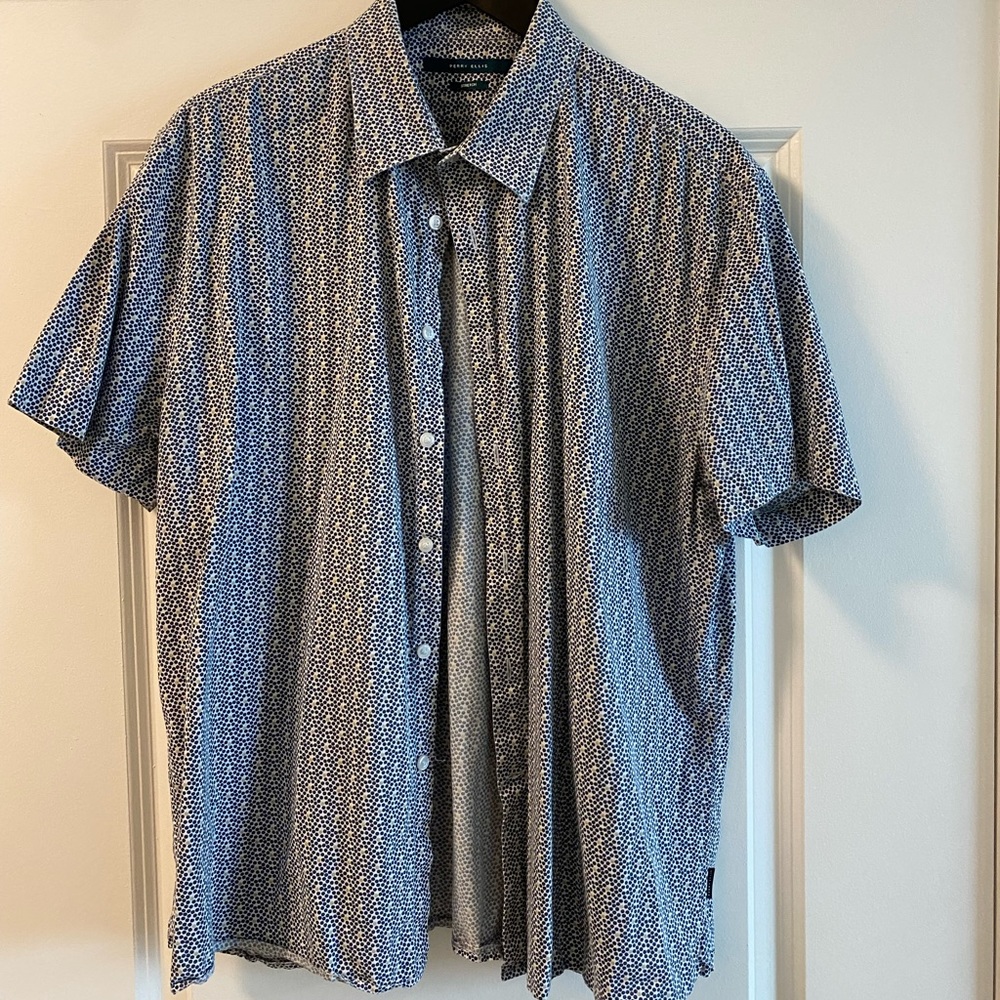 Perry Ellis short sleeve shirt